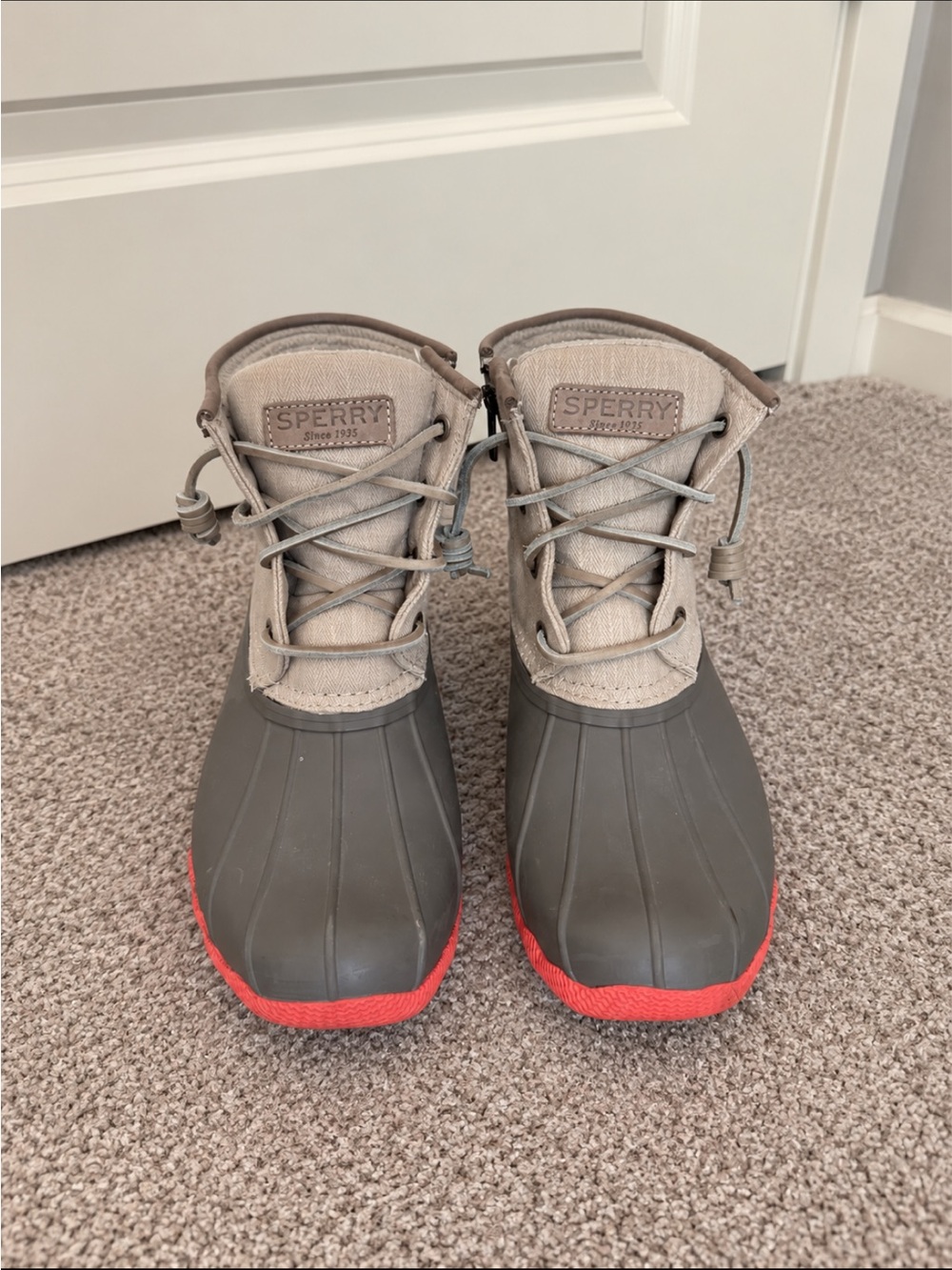 Sperry Kids Taupe and Red Rubber Duck Boots